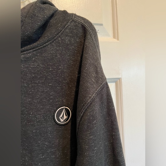 VOLCOM✨XXL Black (Heathered ) Long Sleeve Sweatshirt / Hoodie w Kangaroo Pocket - Picture 3 of 8